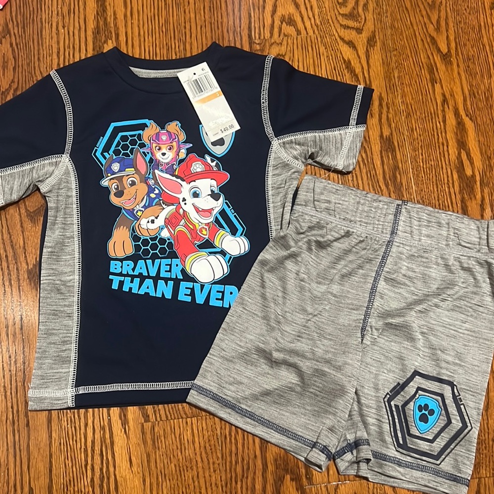 NWT paw 🐾 patrol short set size 3
